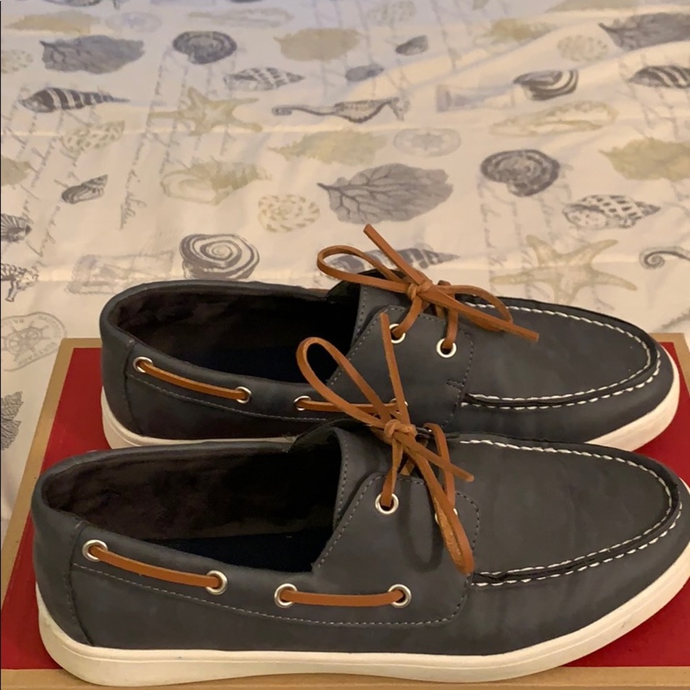 Boat shoes